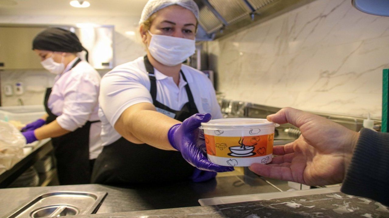 Bodrum Belediyesi’nden çorba dağıtımı