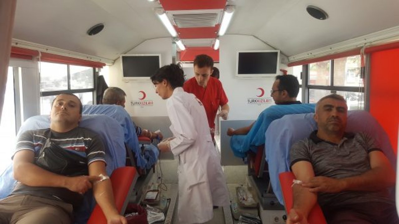 Kan Bağışı Kampanyası Başarıyla Gerçekleşiyor