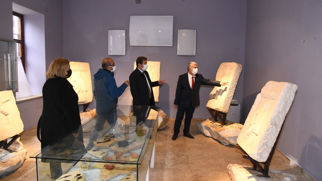 Vali Tavlı, Muğla Müzesi’ni gezdi