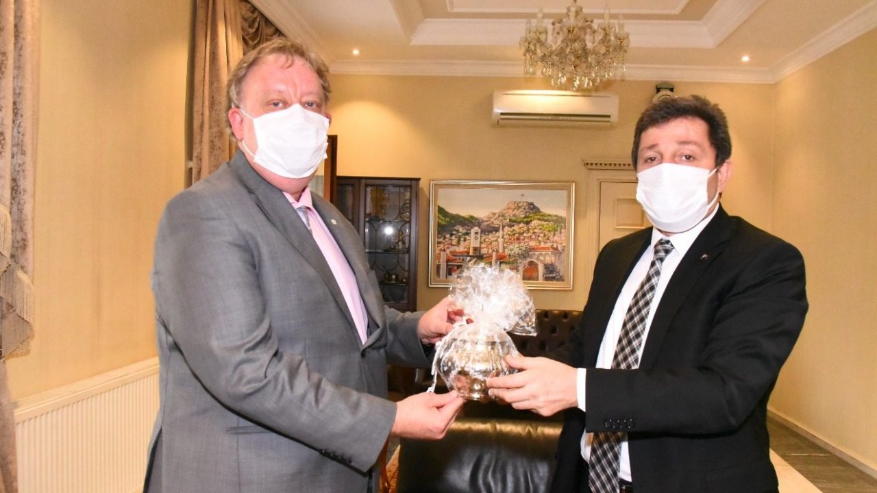 Konsolos Rogoza, Vali Tavlı’yı ziyaret etti