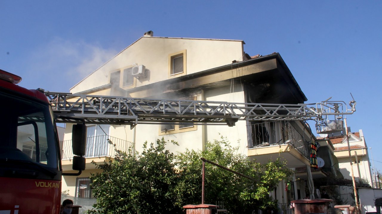 Evde çıkan yangında bir kişi öldü