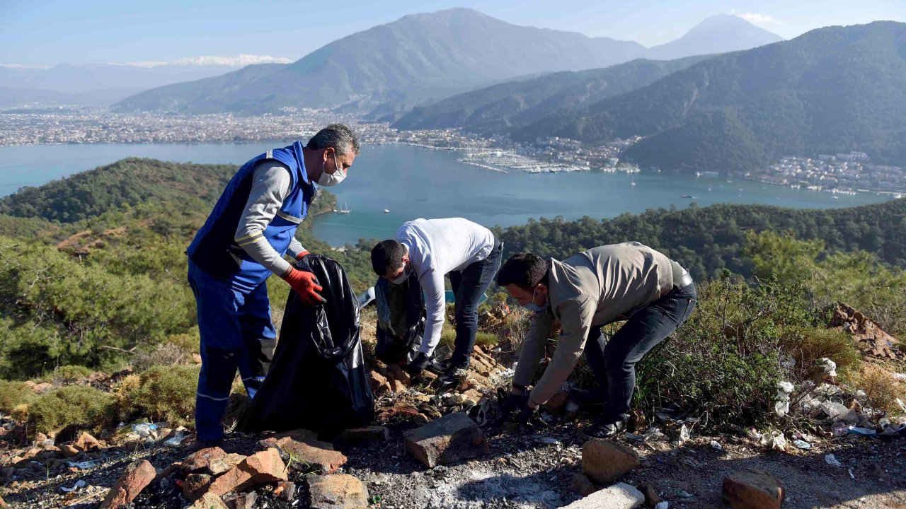 Çevre temizliğinde 5 ton çöp toplandı