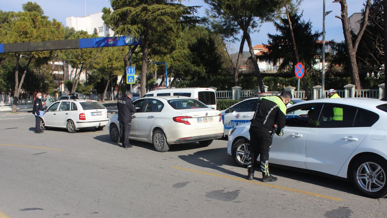 Sokağa çıkma yasağında sıkı denetim