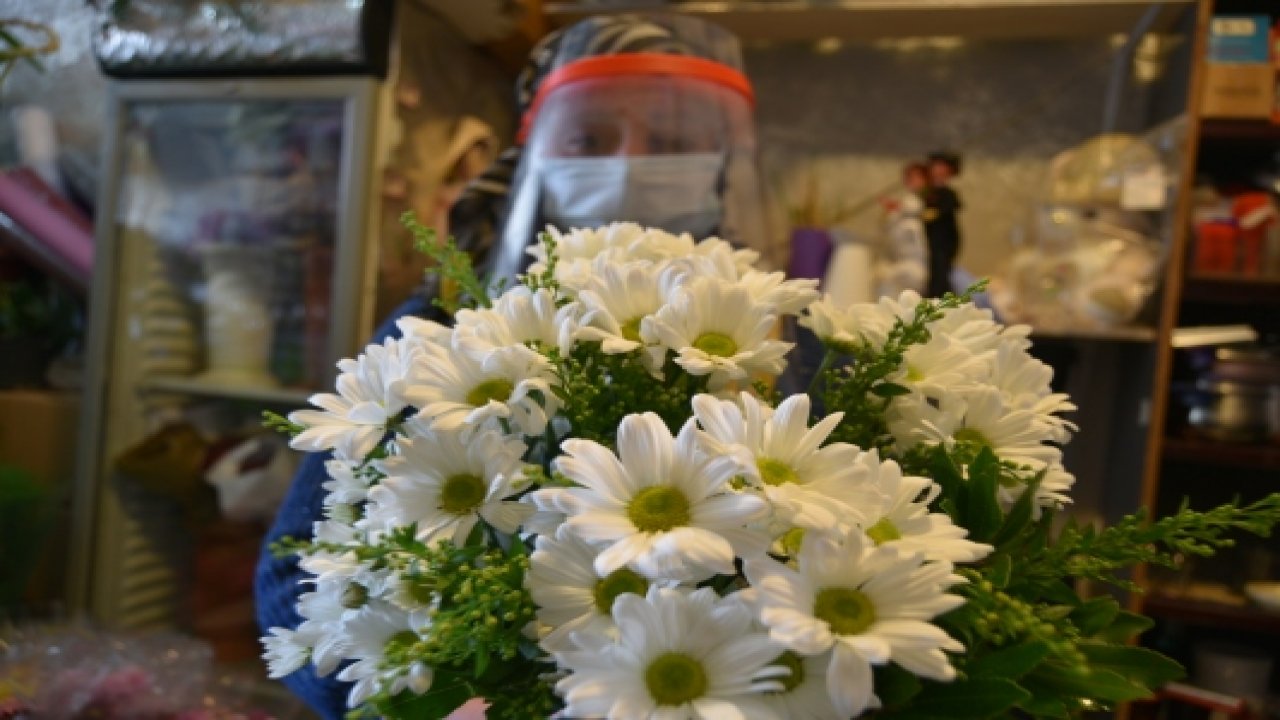Çiçekçi esnafı kısıtlamadan muaf