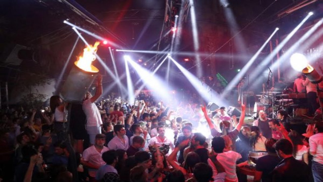 Club Areena Sezon Açılışını yaptı