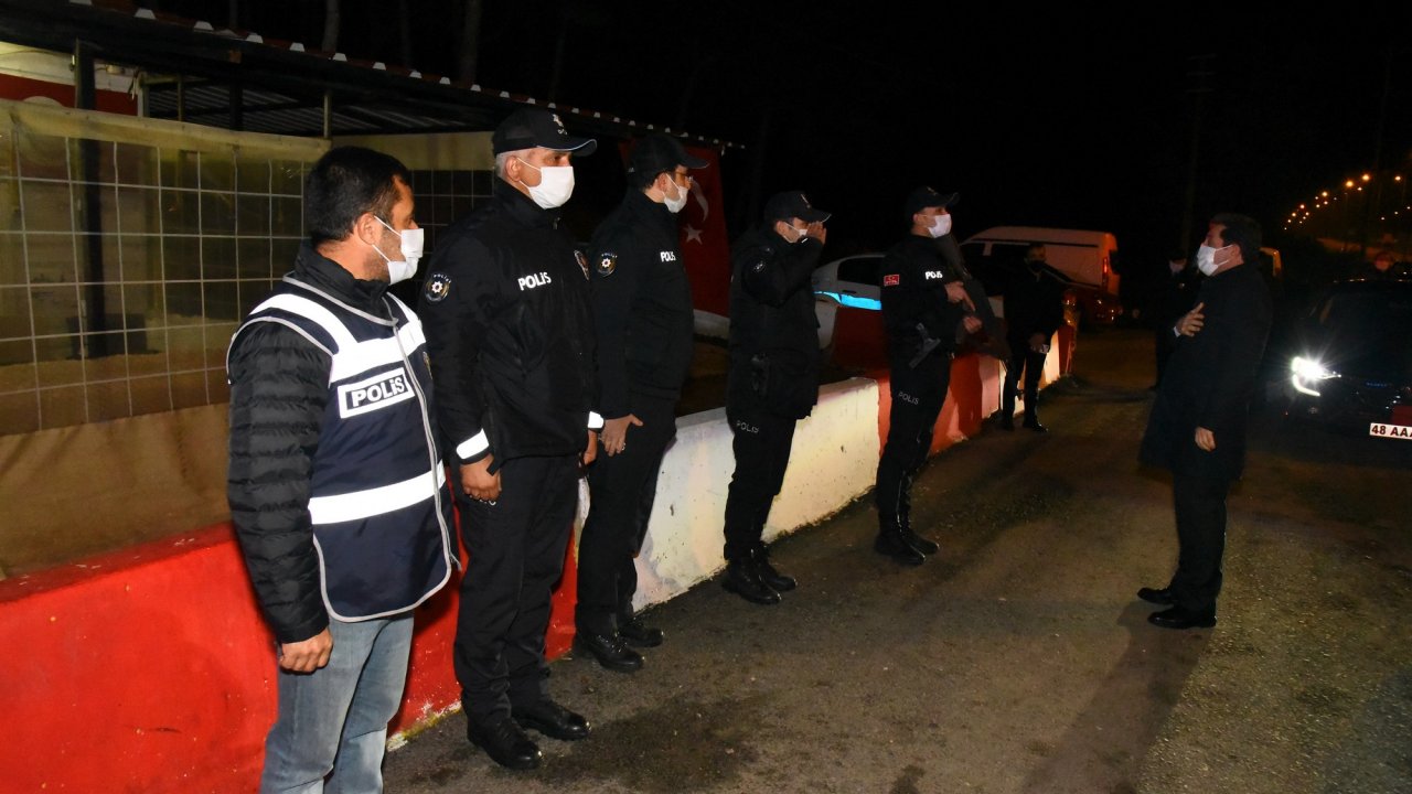 Vali Tavlı, görev başındaki personelin yeni yılını kutladı