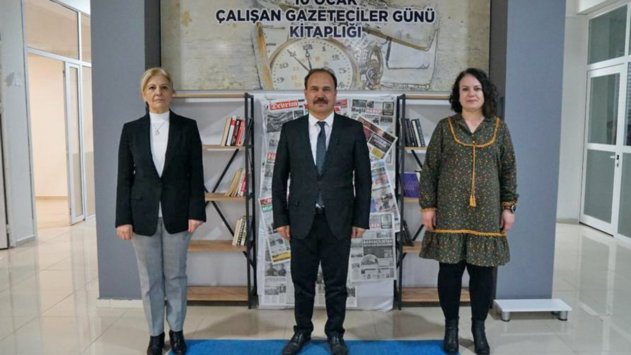 AK Parti Menteşe İlçe Başkanlığınca gazeteciler için kitaplık oluşturuldu