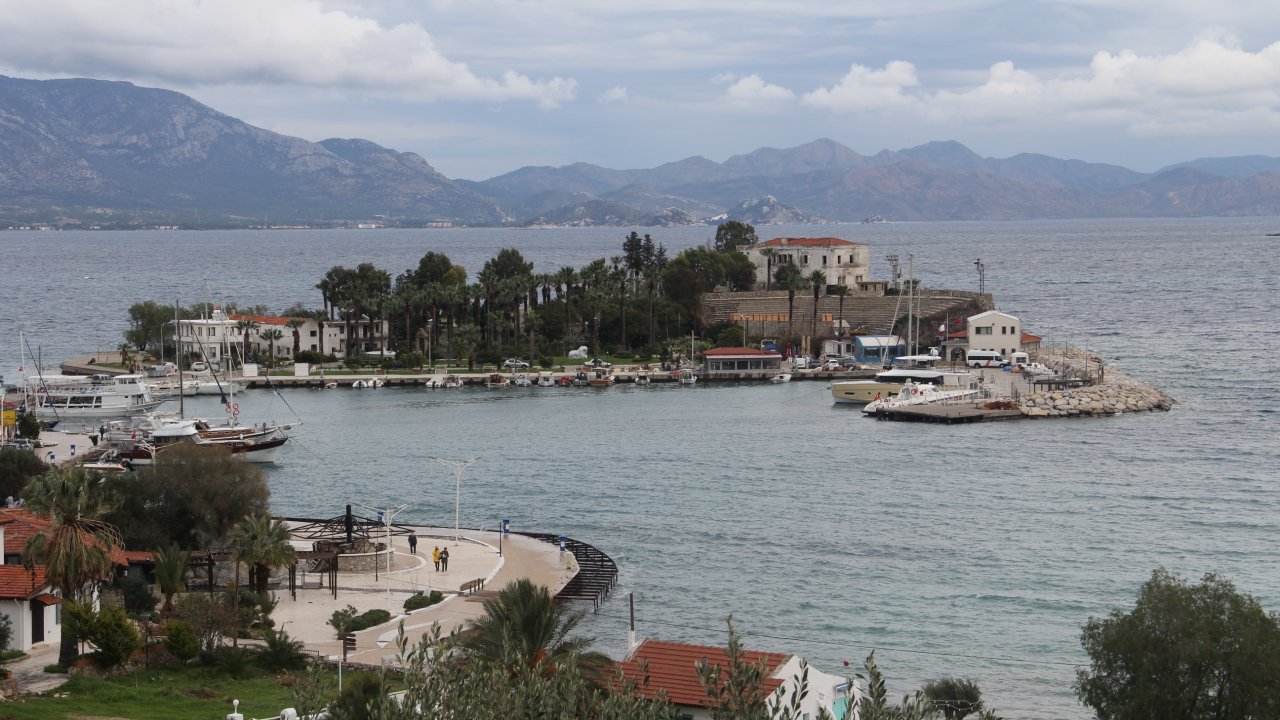 Datça'da 15. Açık Deniz Kış Yüzme Ma­ra­to­nuna doğru