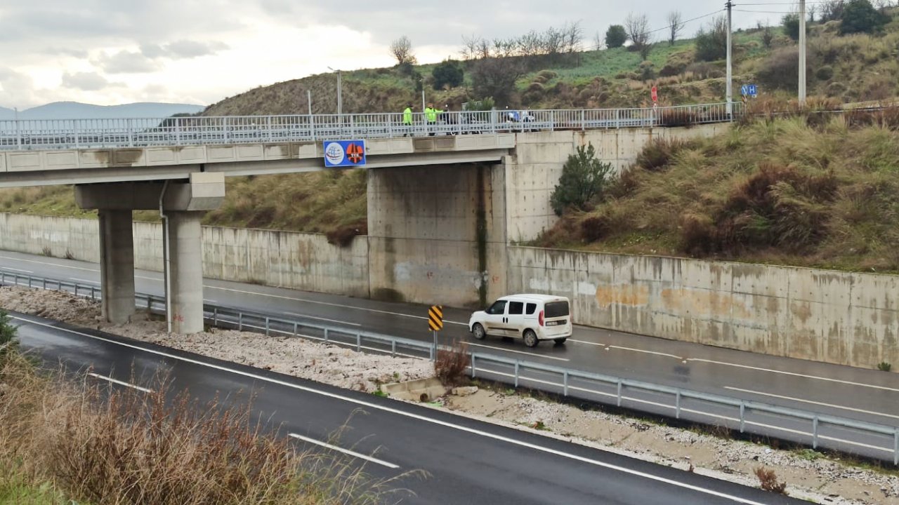 Sağlık sorunları bulunan kadın köprüden atladı