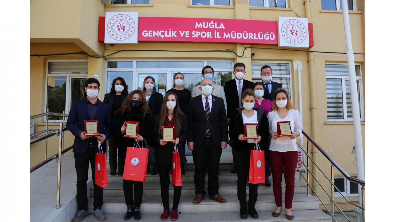 Gençlik ve Spor İl Müdürlüğü personelleri yeni görevlerine uğurlandı