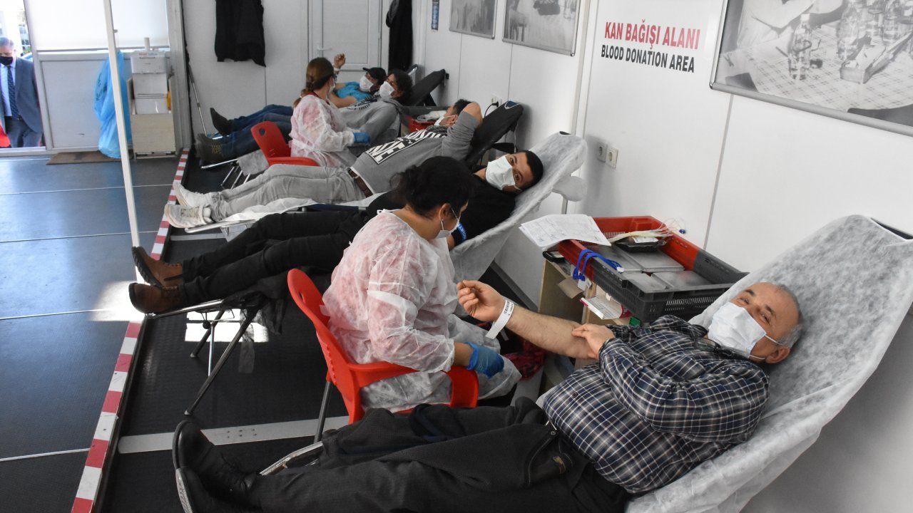 Bodrum'da TÜGVA ve Türk Kızılay işbirliğiyle kan bağışı kampanyası düzenlendi