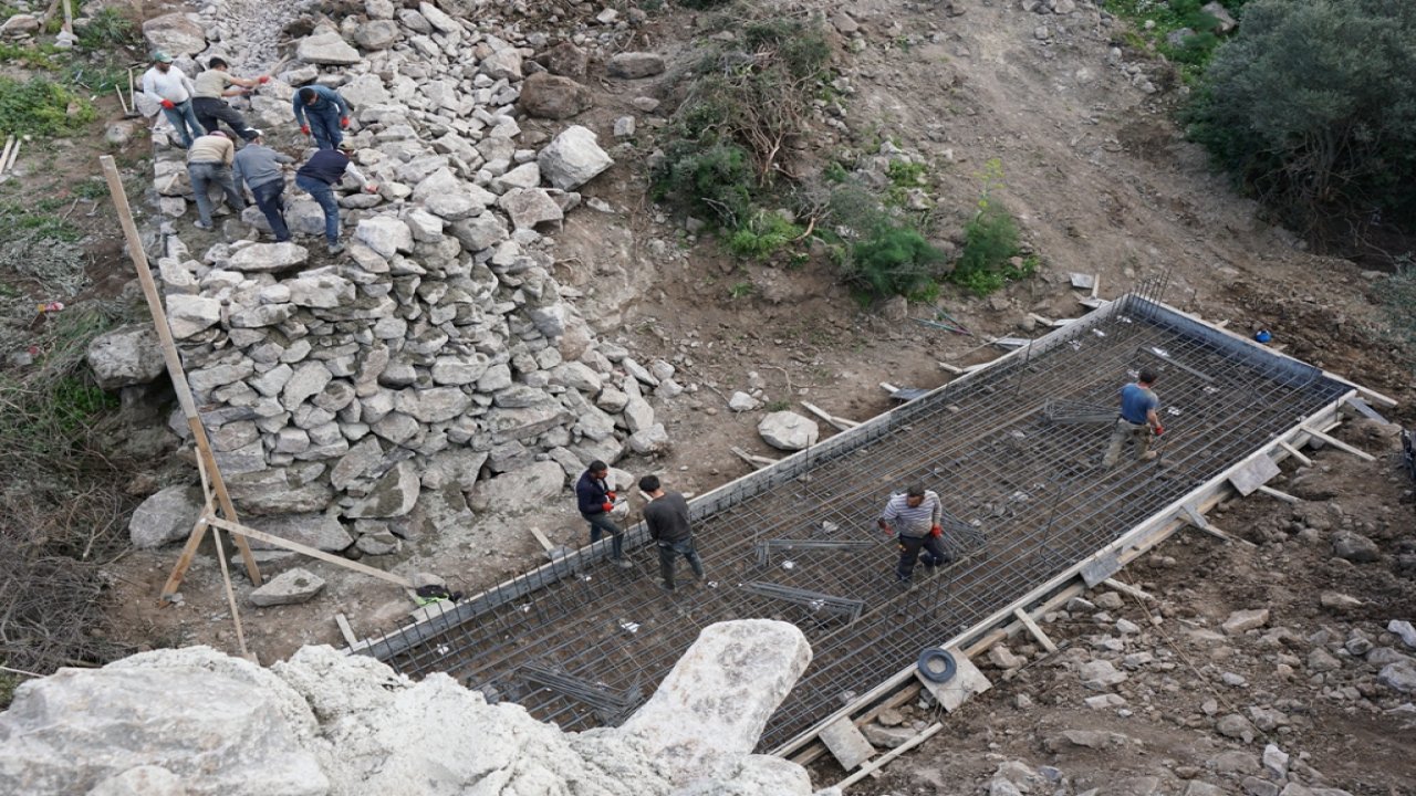 Gündoğan ve Küçükbük'te yol çalışmaları sürüyor