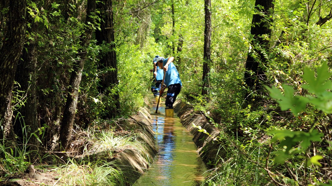 Seydikemer’de 351 bin metre sulama kanalı temizliği yapıldı