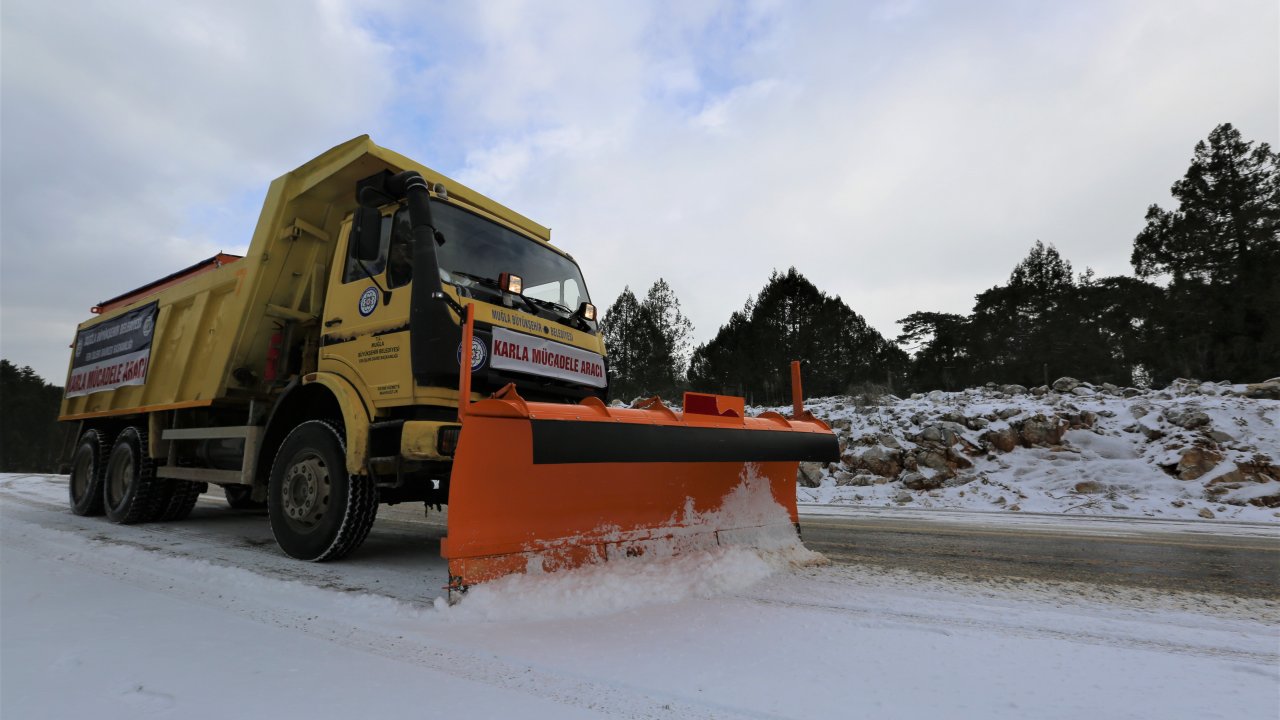 Karla mücadele ekipleri teyakkuzda