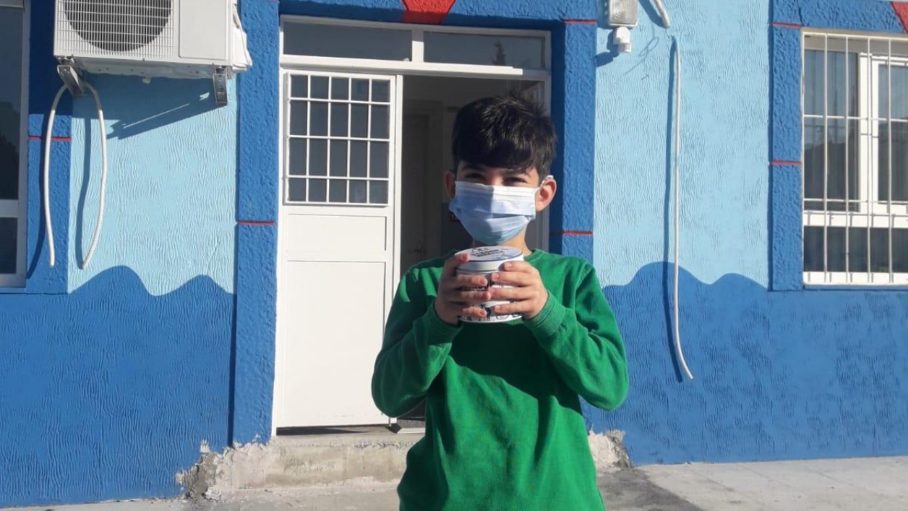 Muğla'da bir öğrenci, biriktirdiği harçlıklarını okulunun tadilatı için bağışladı