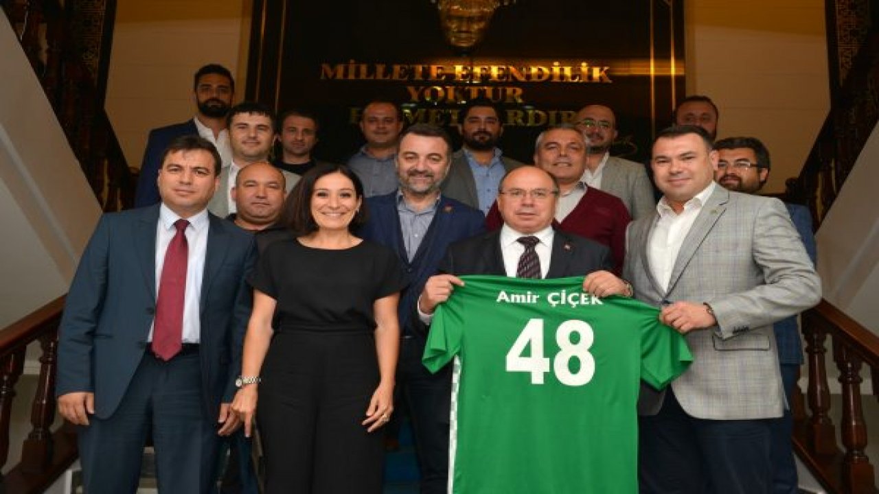 Muğlaspor yeni yönetim kurulu Vali  Çiçek'i ziyaret etti
