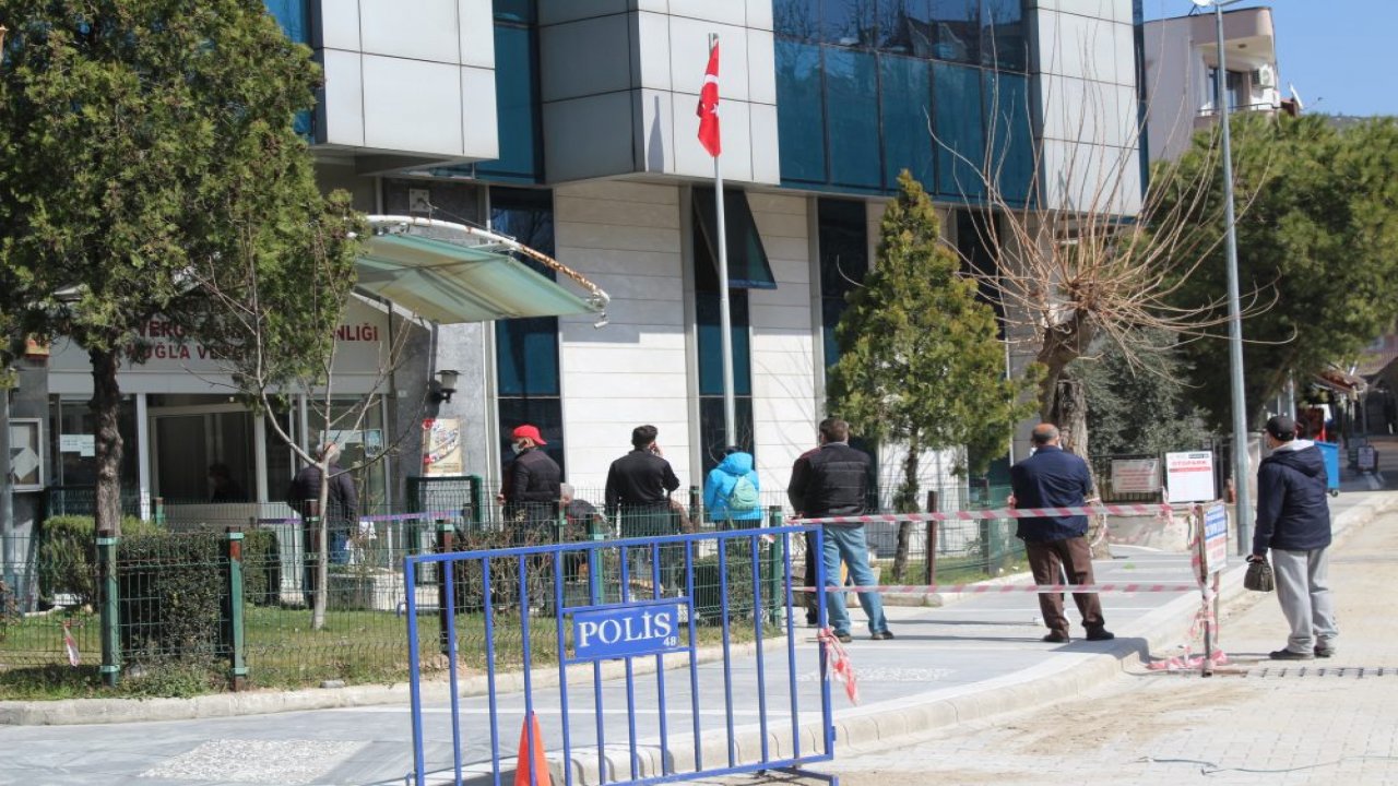 Vergi ödemeleri hafta sonu devam etti