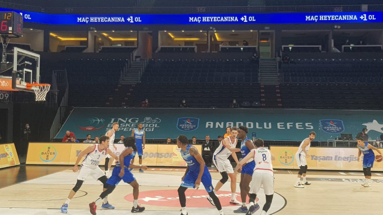 Fethiye Belediyespor, Anadolu Efes’e mağlup oldu