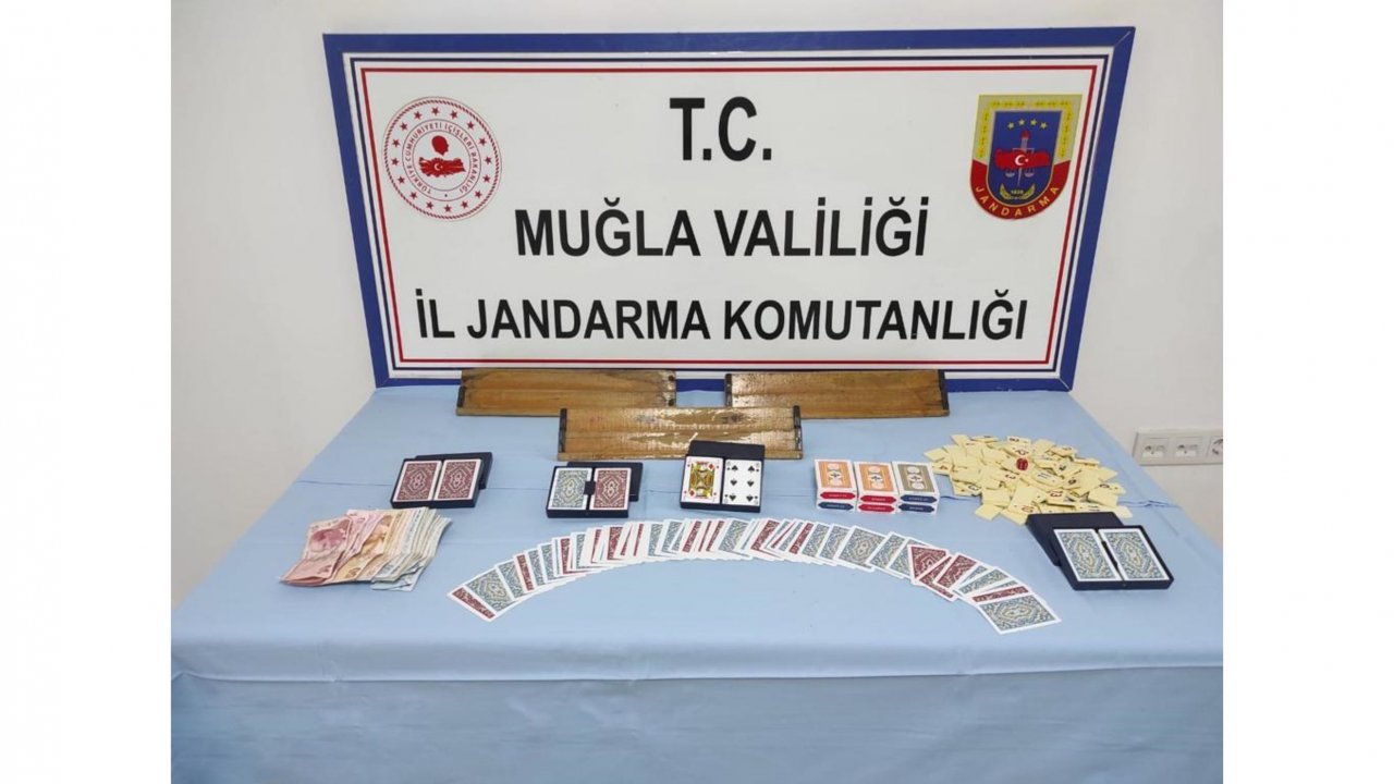 Tedbirleri ihlal eden 11 şahsa ceza yağdı