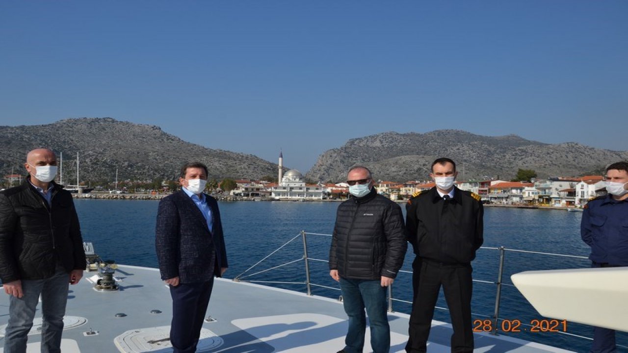 Vali Tavlı, kaçak yapıları denizden inceledi