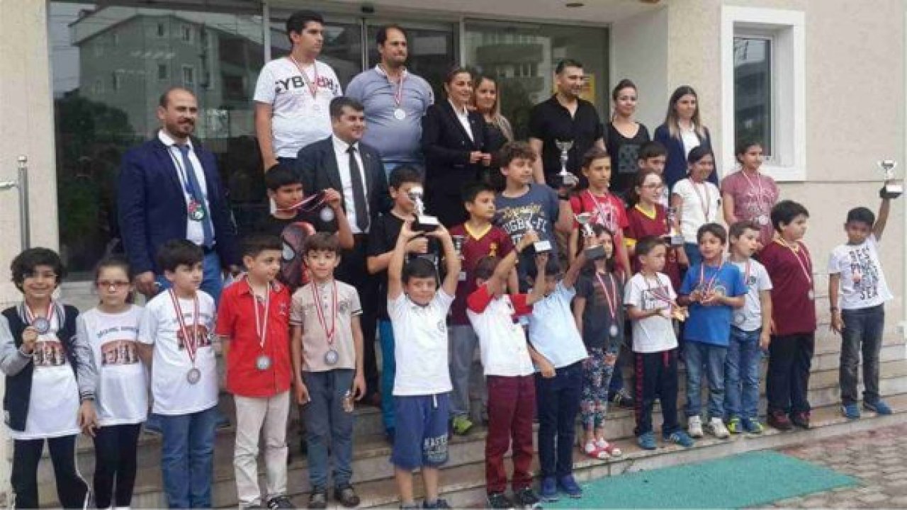 Milas Gençlik Kupası Satranç Turnuvası yapıldı