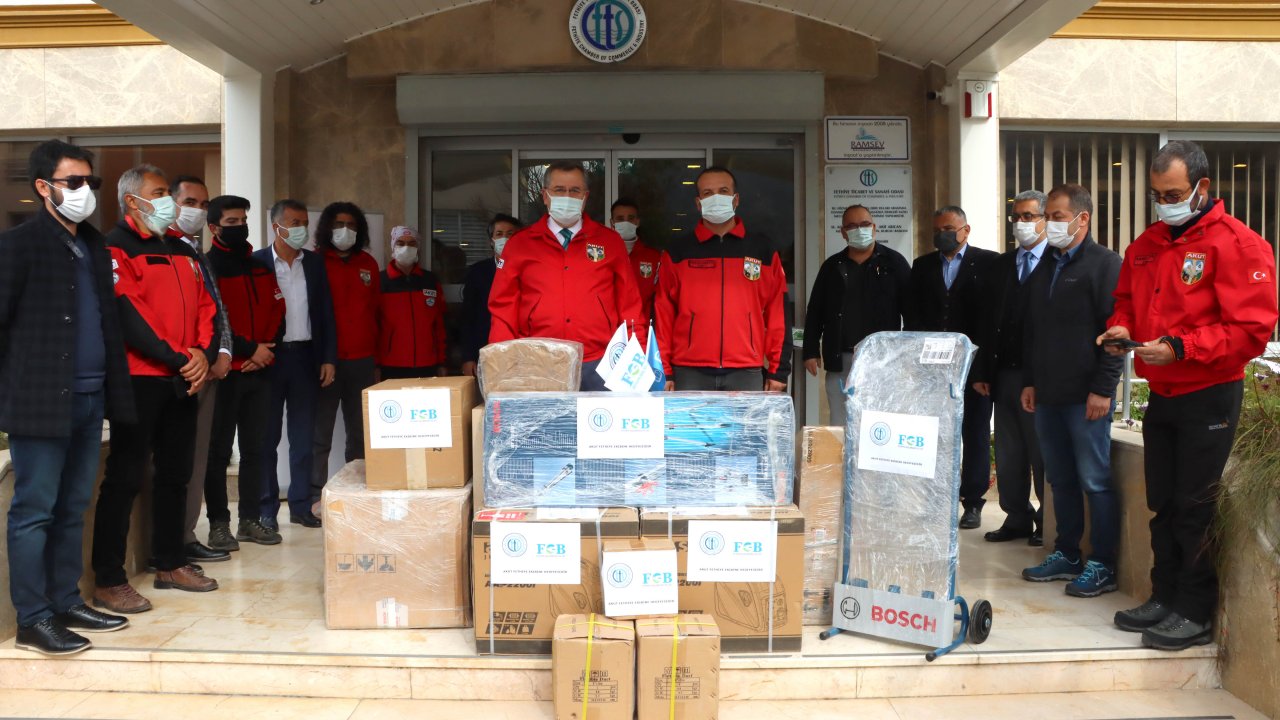 AKUT Fethiye'ye 100 bin liralık ekipman bağışı yapıldı