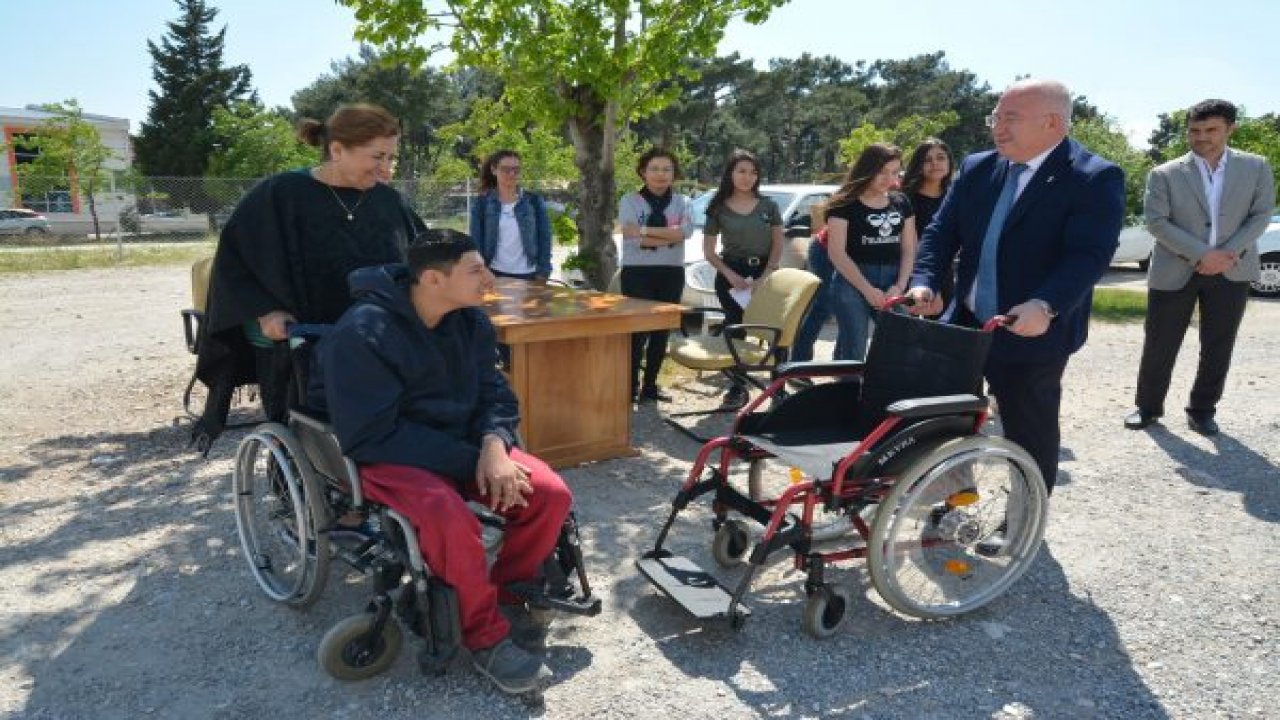 Dost Eli Malzemelerinin Dağıtımına Başlandı