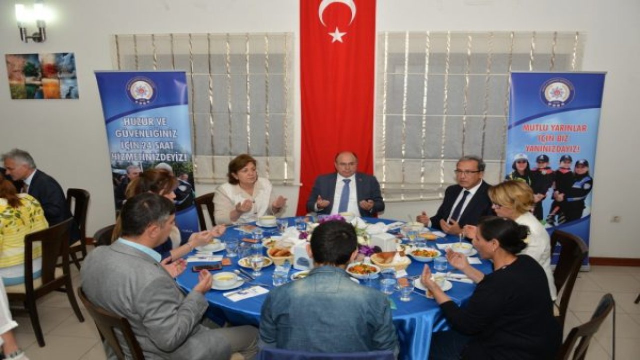 Gazi ve Şehit Yakınları ile İftar