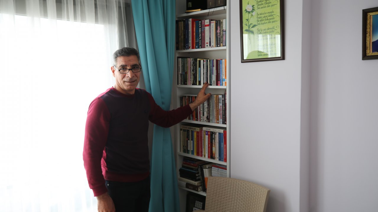 Polis memuru rüyasından esinlenerek şiir kitabı çıkardı