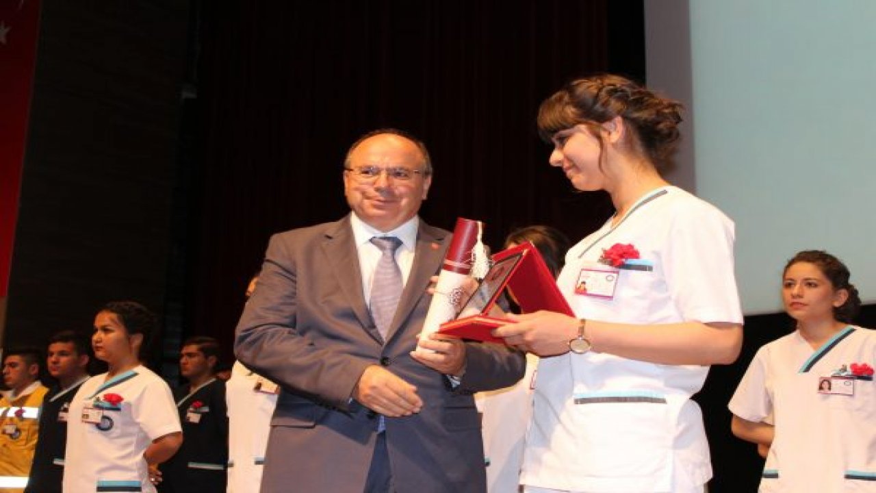 Beyaz Melekler Diplomalarını Aldı