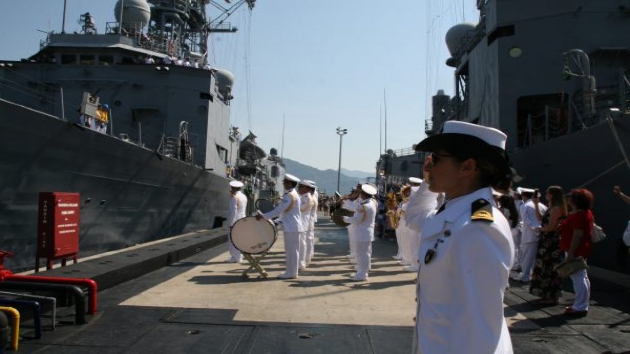 TCG Giresun fırkateyni Aden Körfezi’ne uğurlandı