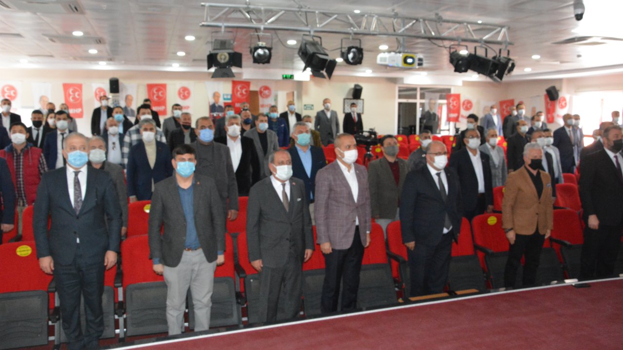 MHP YÖNETİMİ ÇALIŞTAYDA BİR ARAYA GELDİ