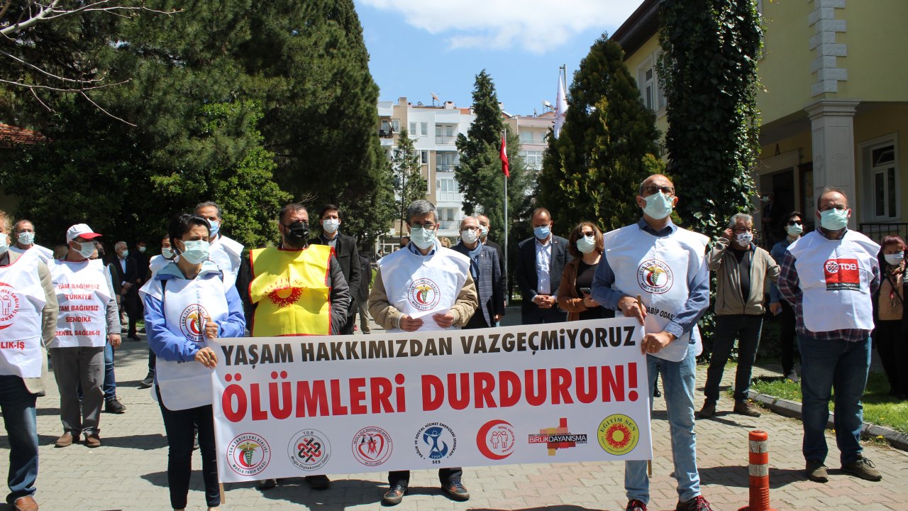 “Salgını yönetmek yerine algıyı yönetmeye çalışıyorlar”