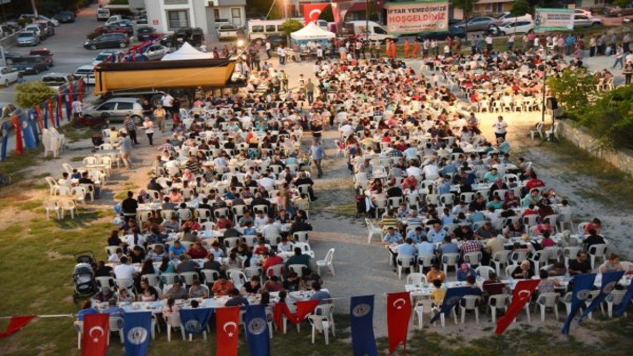 Beşinci İftar Sofrası Cumhuriyet Mahallesine Kuruldu