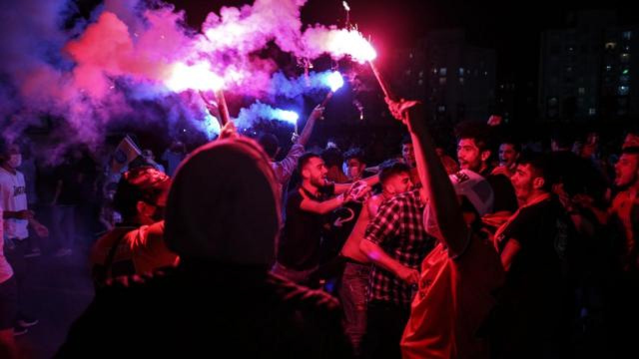 Şampiyonluk kutlamalarına izin verilmeyecek