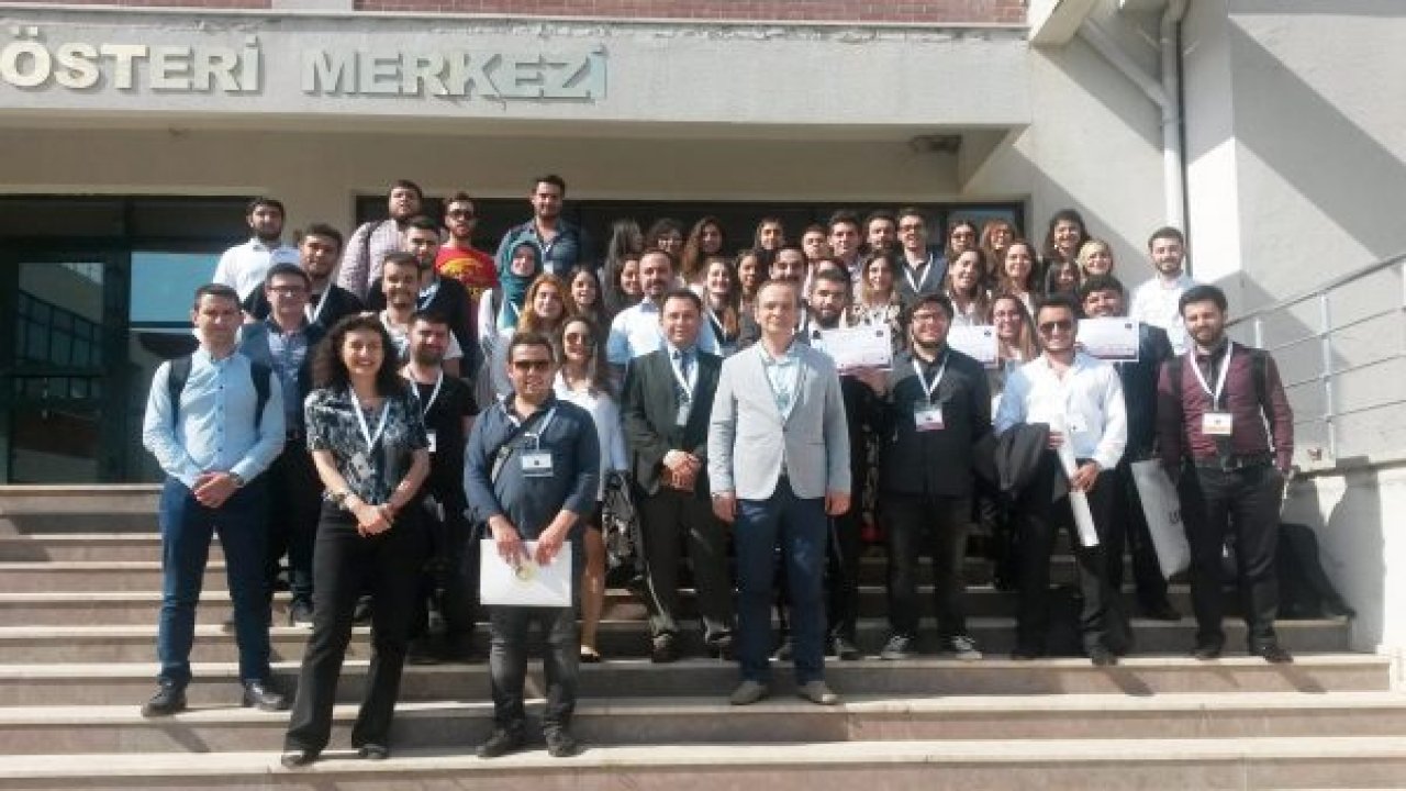 Üniversite Öğrencileri Teknolojide Birinci