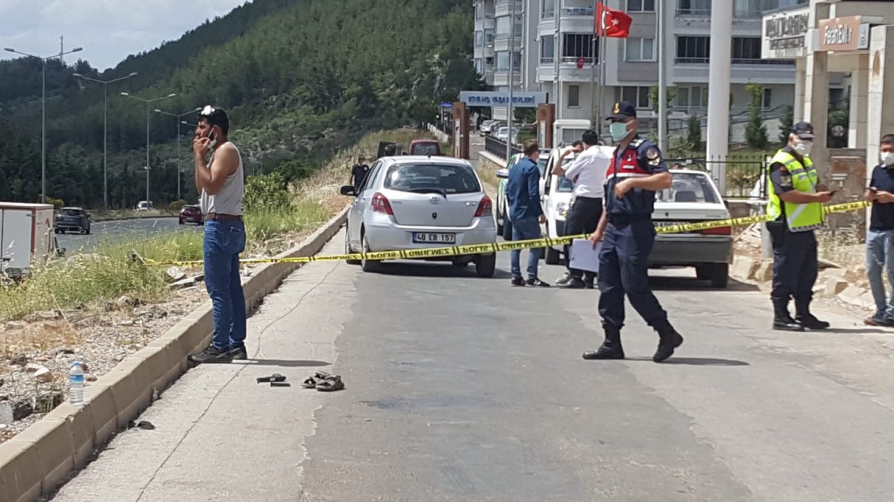 AİLE KAVGASINDA KAN AKTI