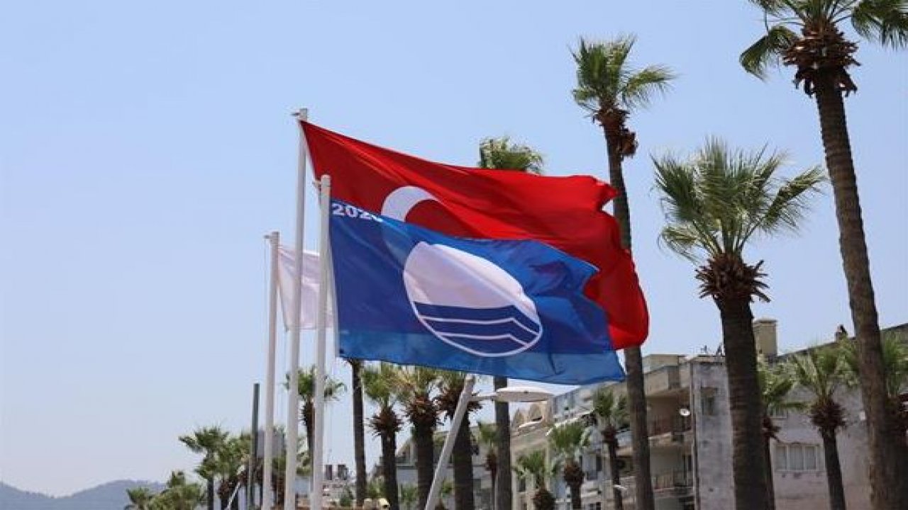 MARMARİS BELEDİYESİ'NİN İKİNCİ PLAJI DA MAVİ BAYRAKLI