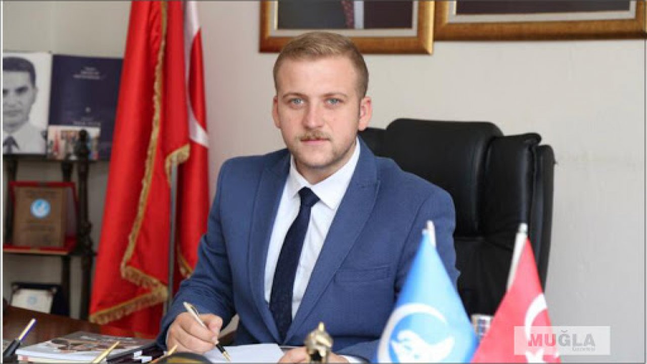 ÜLKÜ OCAKLARI MUĞLA İL BAŞKANI DEMİREL:  “BAYRAK ŞEREFTİR”