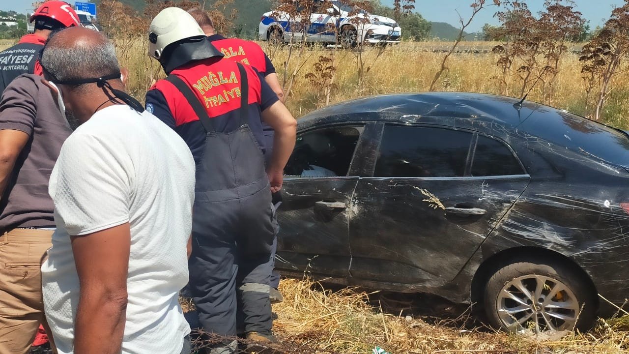 İki otomobilin çarpışması sonucu 4 kişi yaralandı