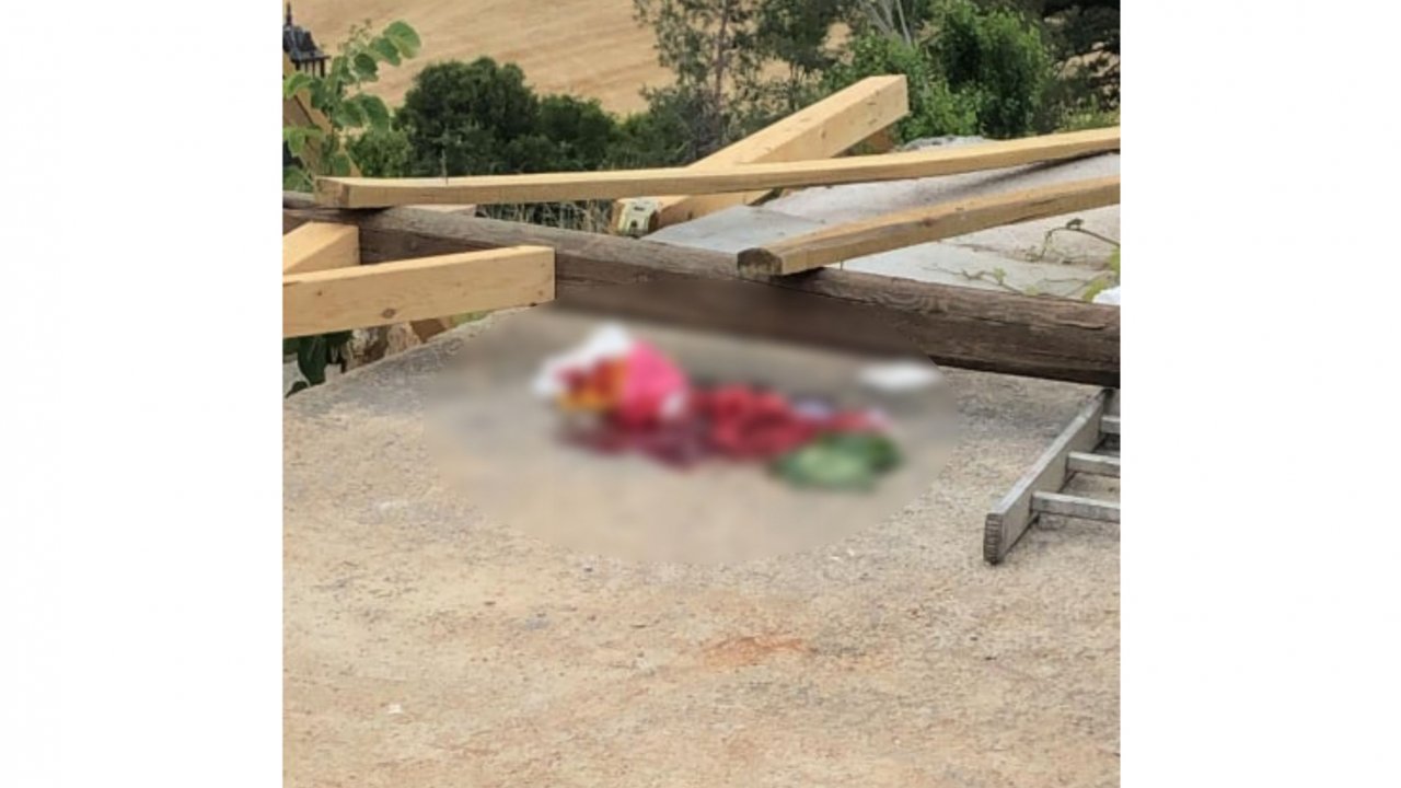 Üstüne çardak yıkılan kadın yaralandı