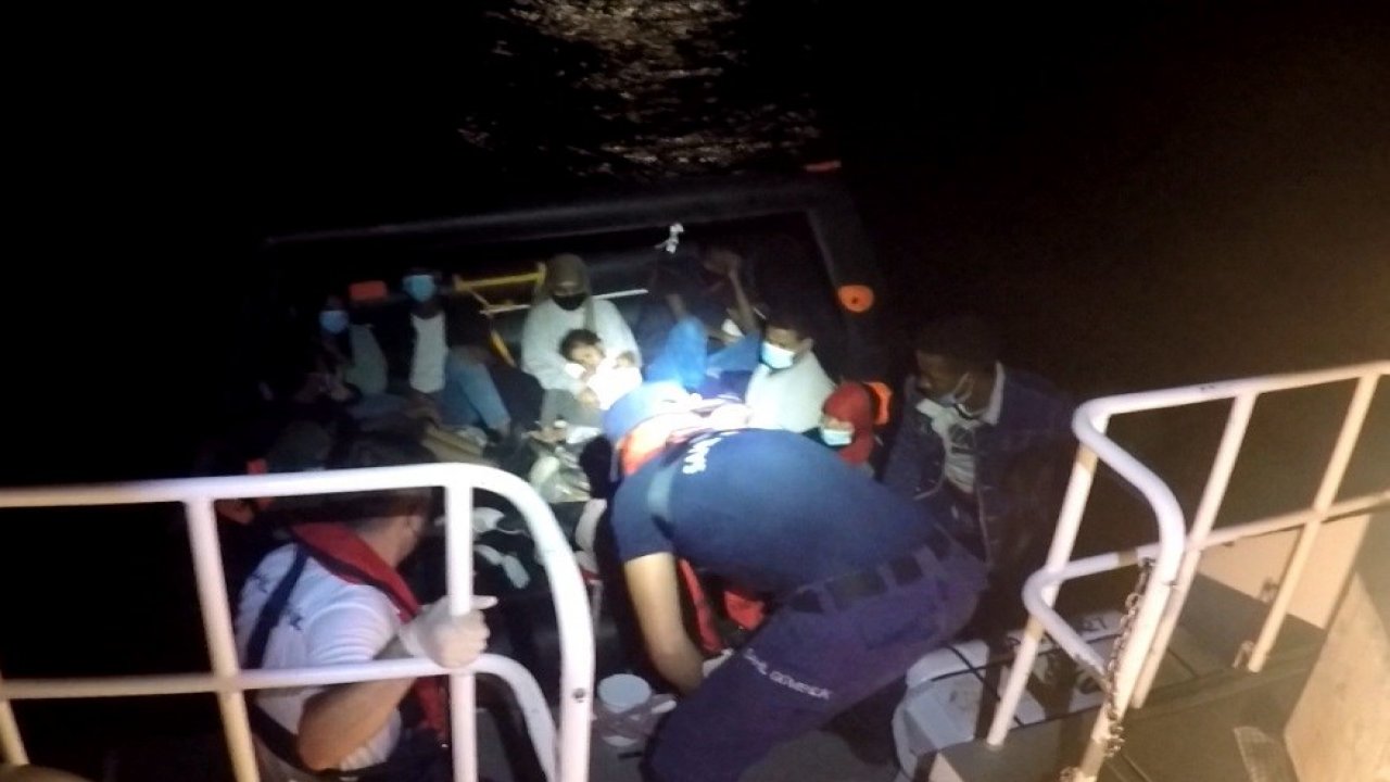 15 düzensiz göçmen kurtarıldı