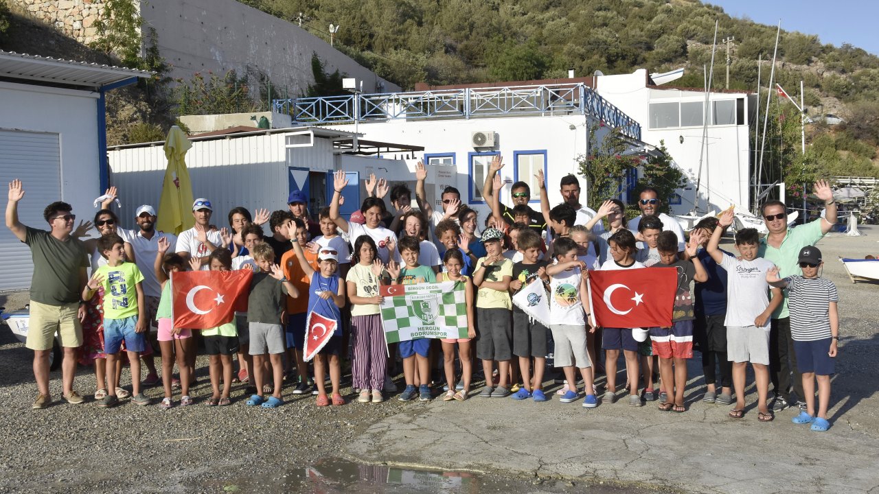 Optimist Milli Takımı'nın Avrupa 3'üncülüğünün gururu yaşanıyor