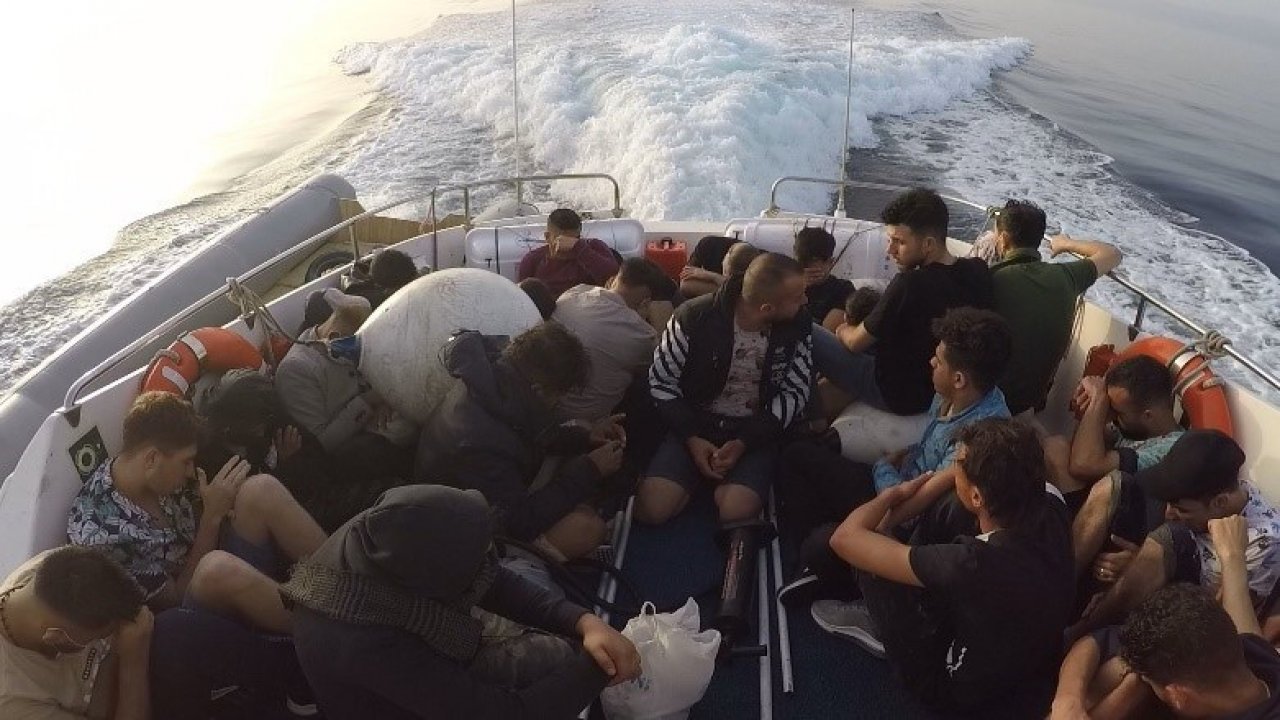25 düzensiz göçmen kurtarıldı
