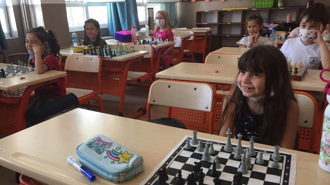 Öğrenciler eğlenerek öğreniyor