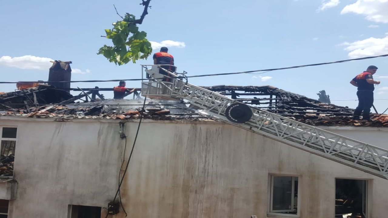 Menteşe'deki ev yangını uzun uğraşlar sonucu söndürüldü