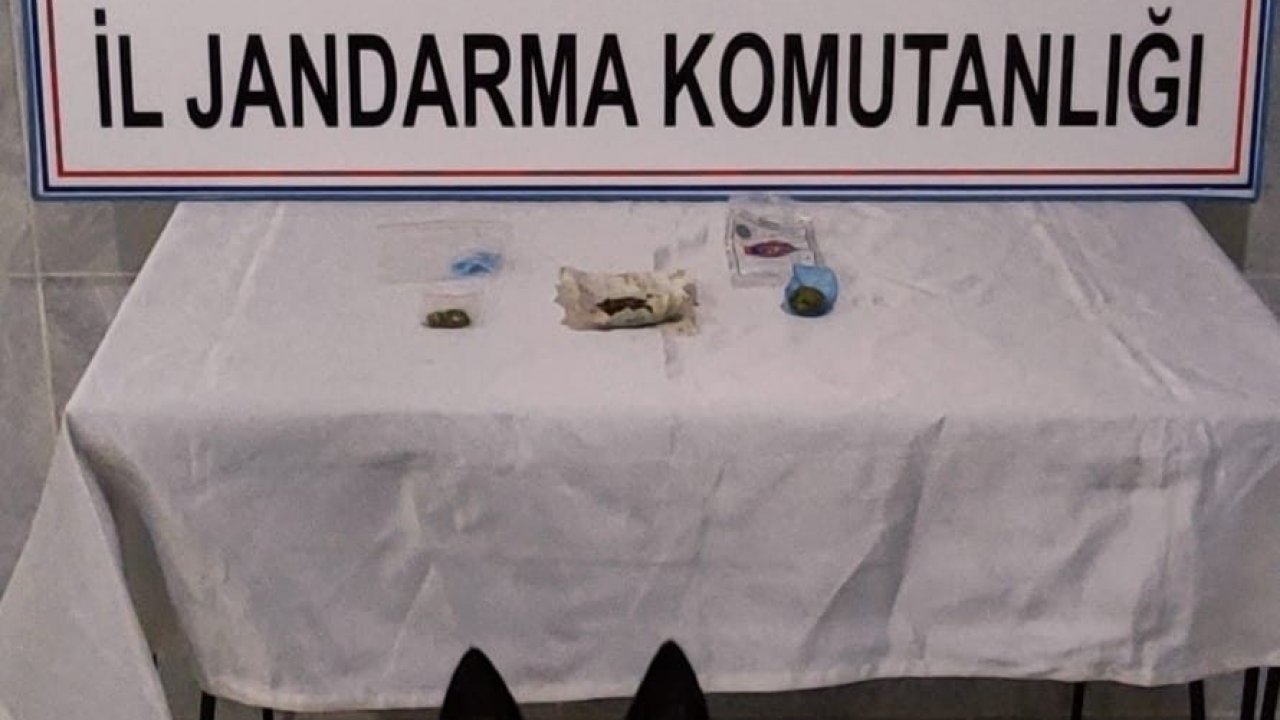 Çantalarında uyuşturucu bulunan 3 şüpheli gözaltına alındı