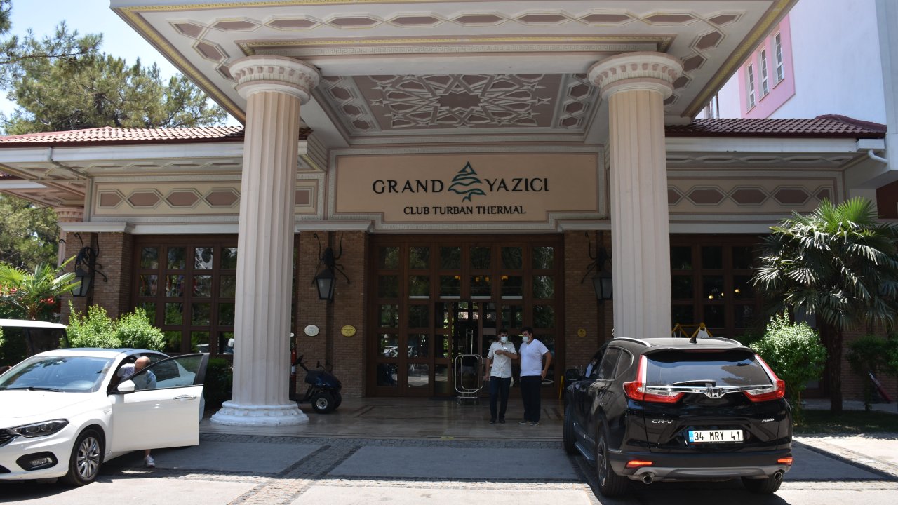 FETÖ'nün suikast timinin saldırdığı otelde izler muhafaza ediliyor