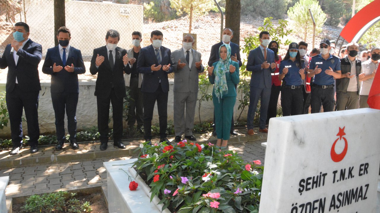 ŞEHİTLER İÇİN DUALAR OKUNDU