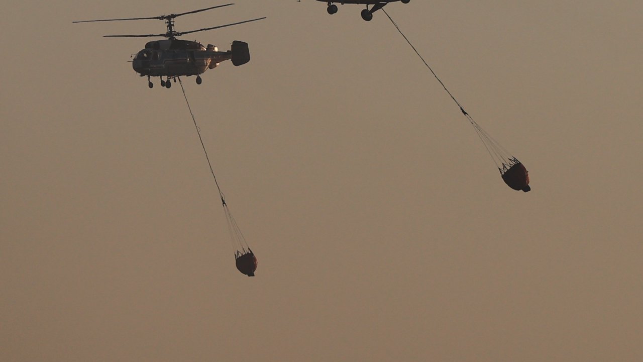 MARMARİS'TE ORMAN YANGININA HAVADAN MÜDAHALE YENİDEN BAŞLADI